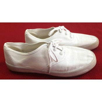 Fehér tornacipő (34-35)